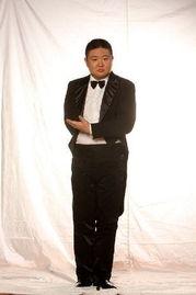 上海娱乐主持人男,揭秘人气男生主持人的魅力之路  第2张