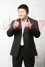 上海娱乐主持人男,揭秘人气男生主持人的魅力之路  第3张